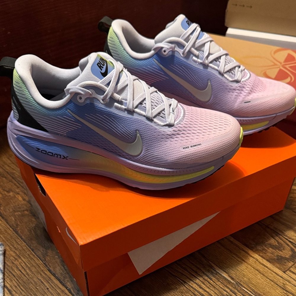 Nike Women's Pastel Athletic Shoes